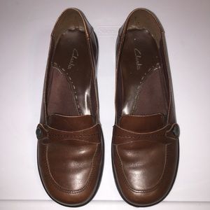Clarks Brown Slip On Loafers Sz 8M